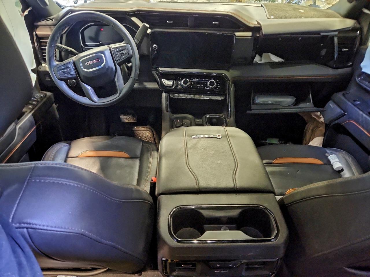 2024 GMC Sierra