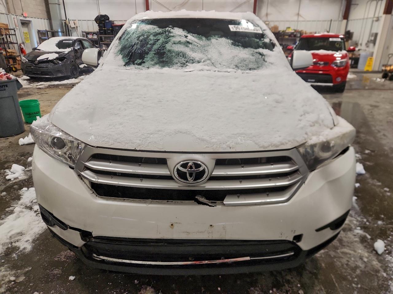 2013 TOYOTA HIGHLANDER