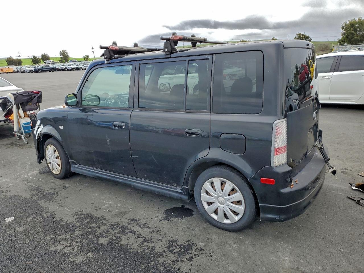 2005 TOYOTA SCION