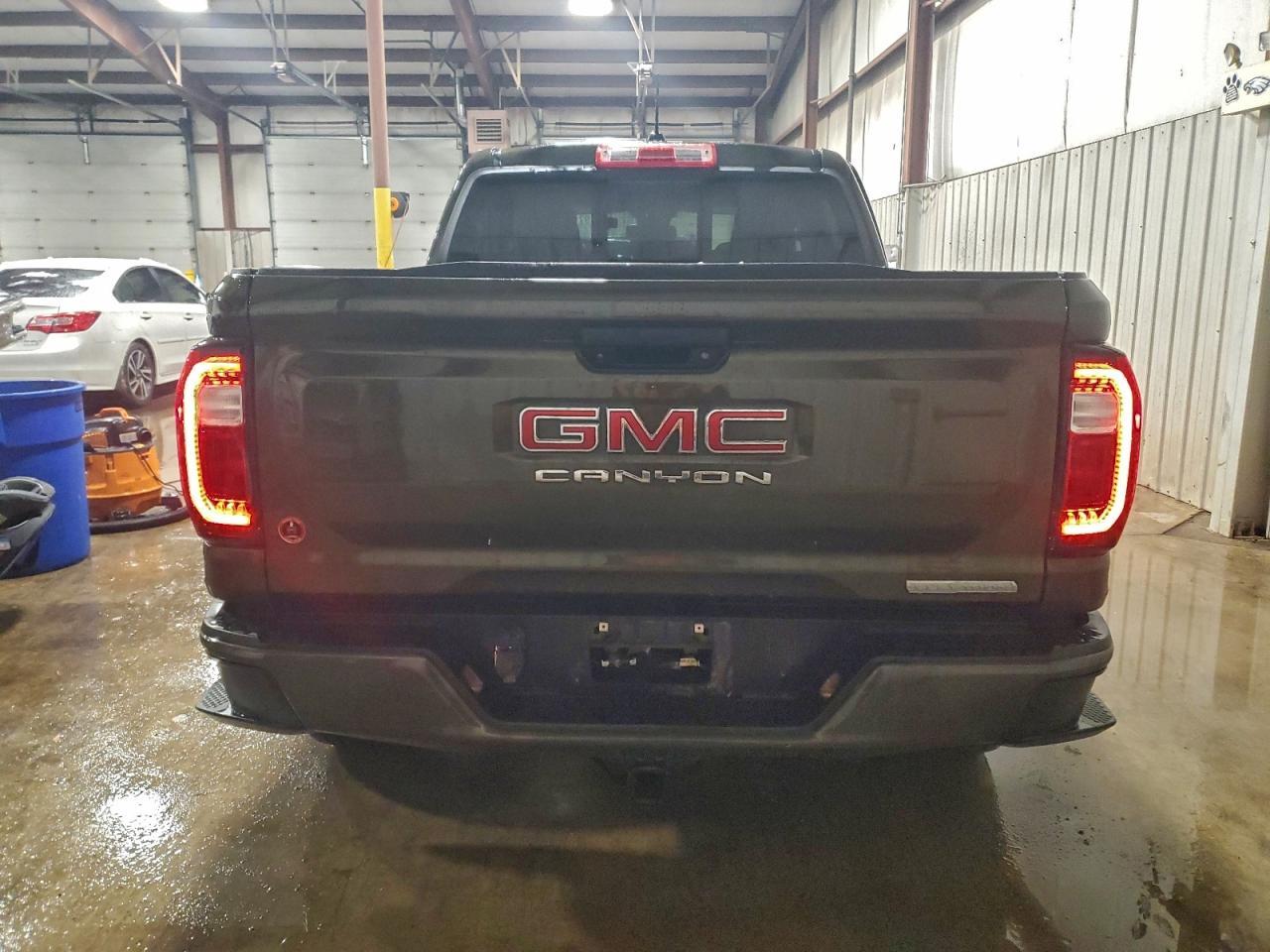 2023 GMC CANYON