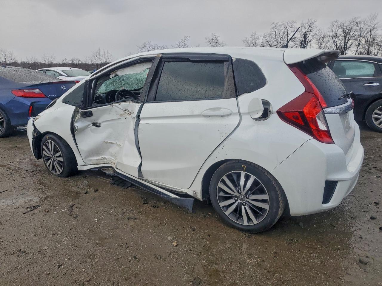 2015 HONDA FIT