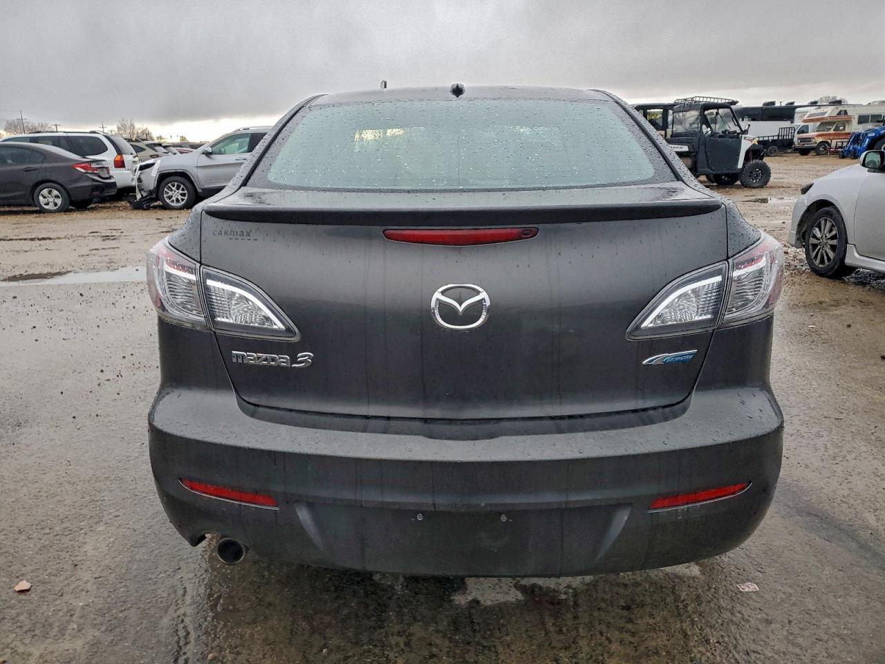 2013 MAZDA 3