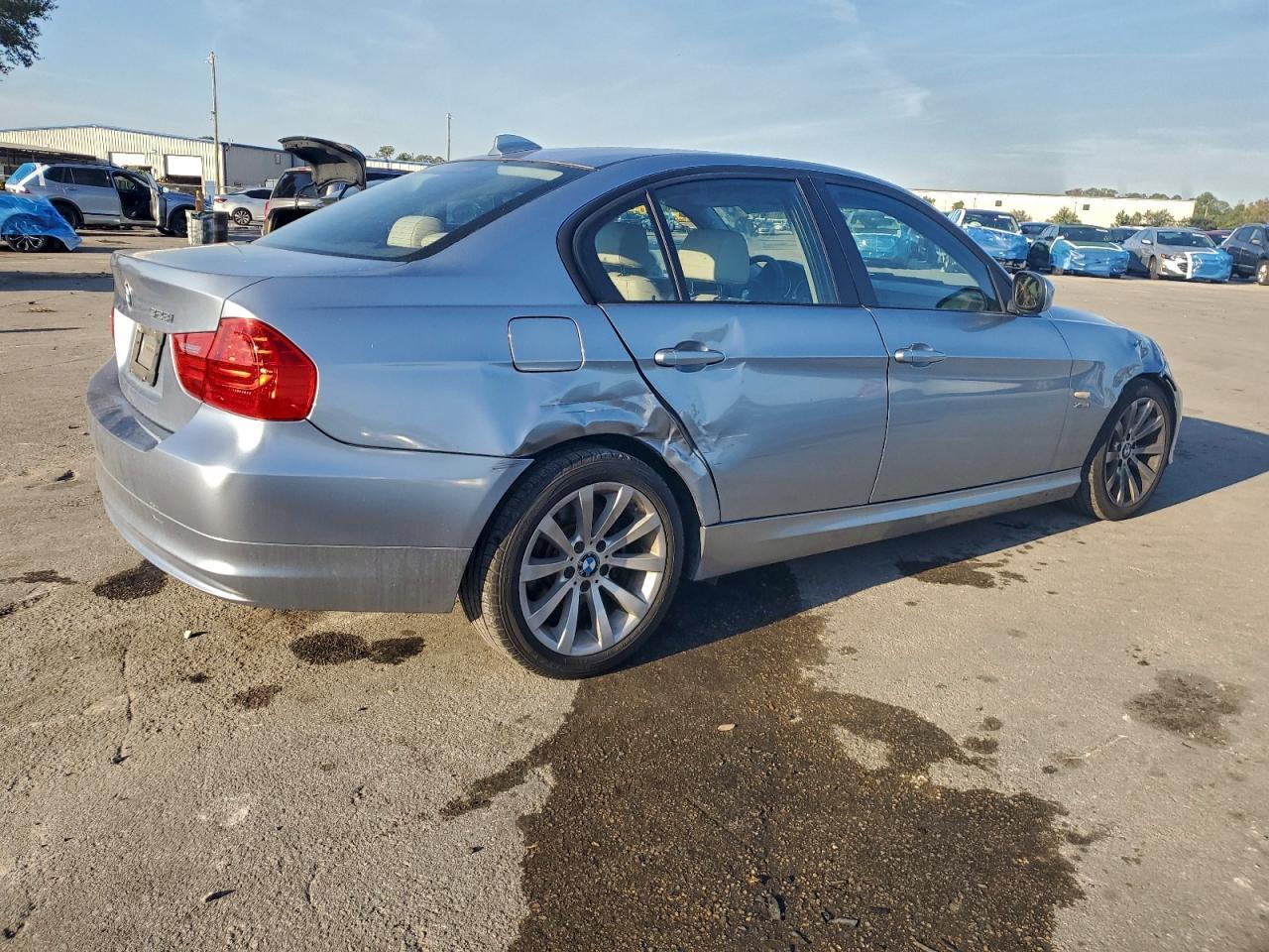 2011 BMW 3 SERIES