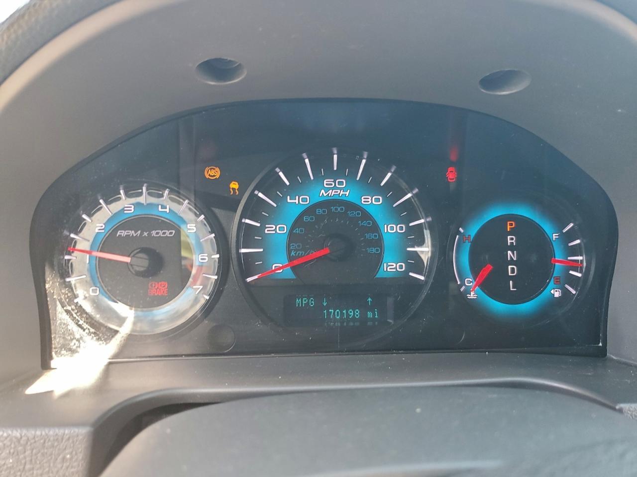 2010 FORD FUSION