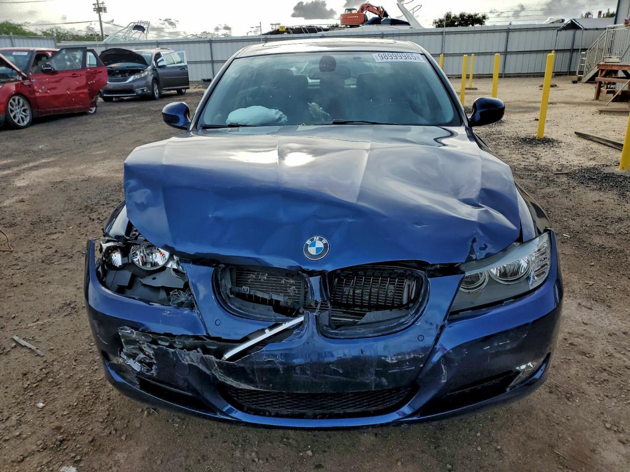 2011 BMW 3 SERIES