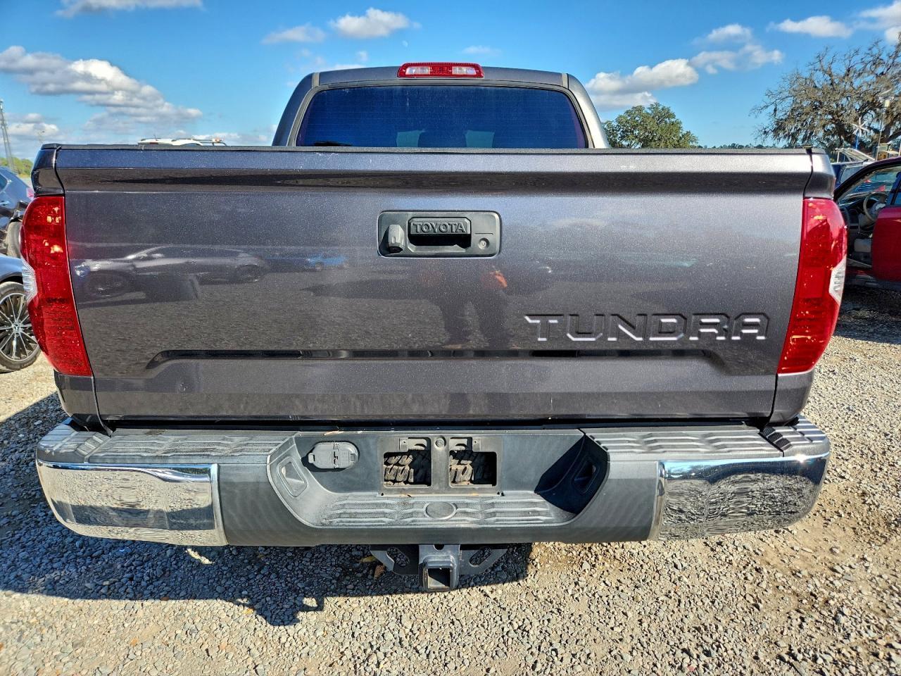 2018 TOYOTA TUNDRA
