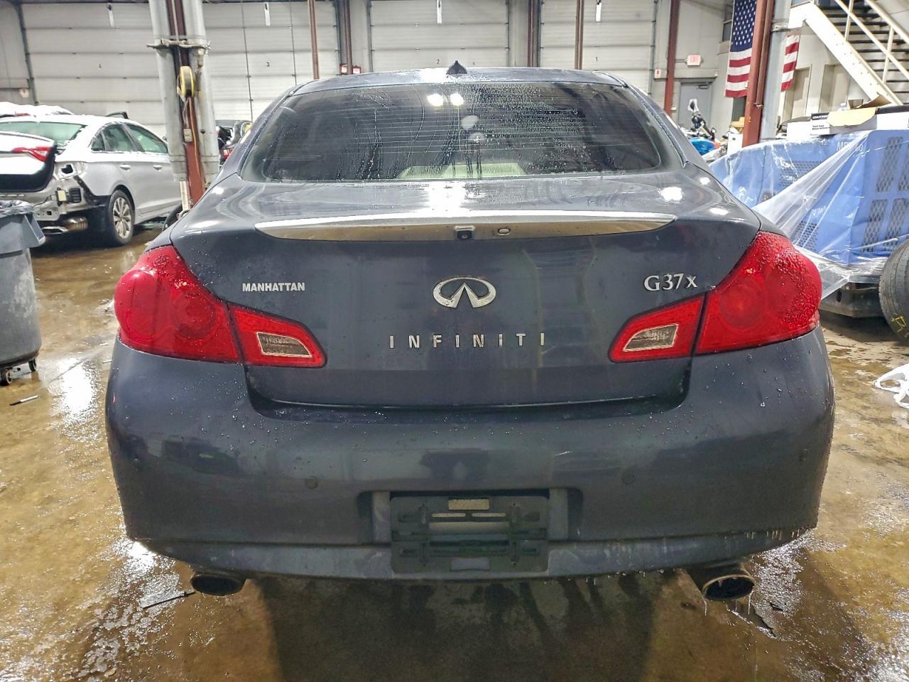 2010 INFINITI G37