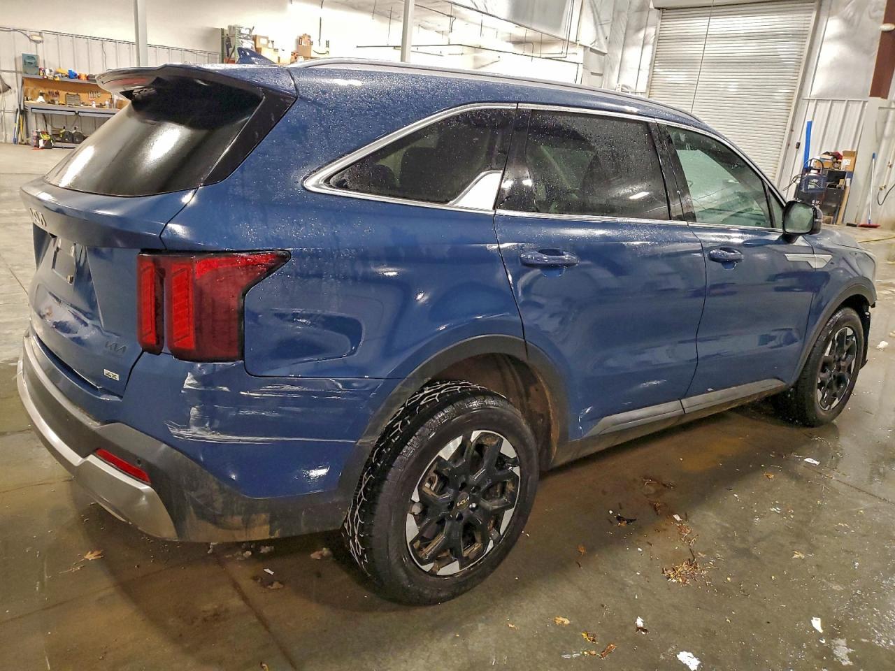 2025 KIA SORENTO