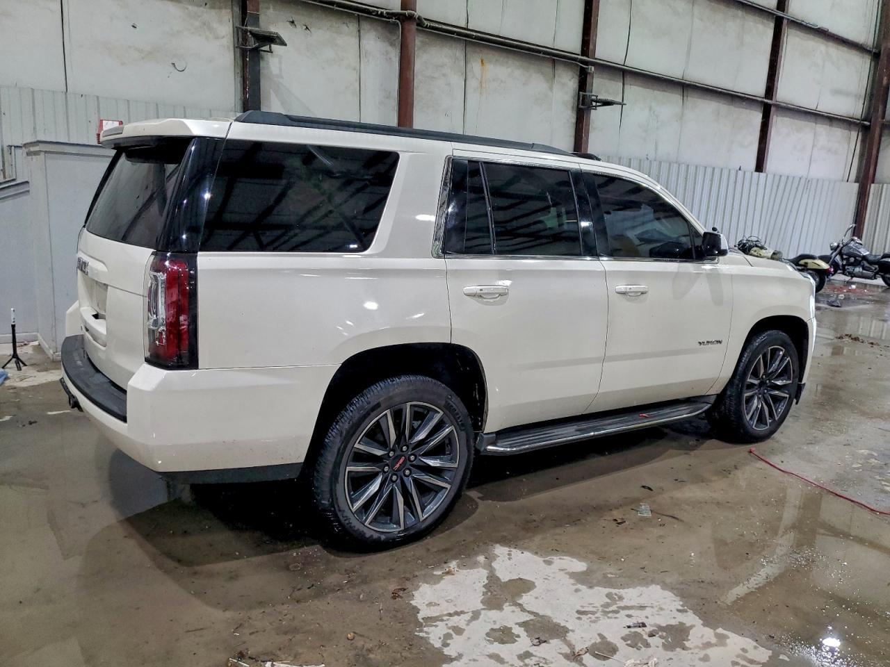 2015 GMC Yukon