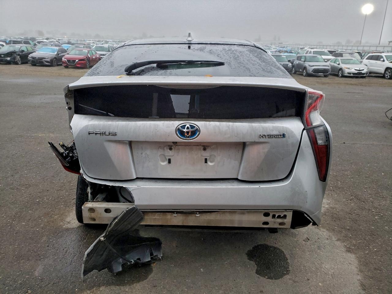 2016 TOYOTA PRIUS