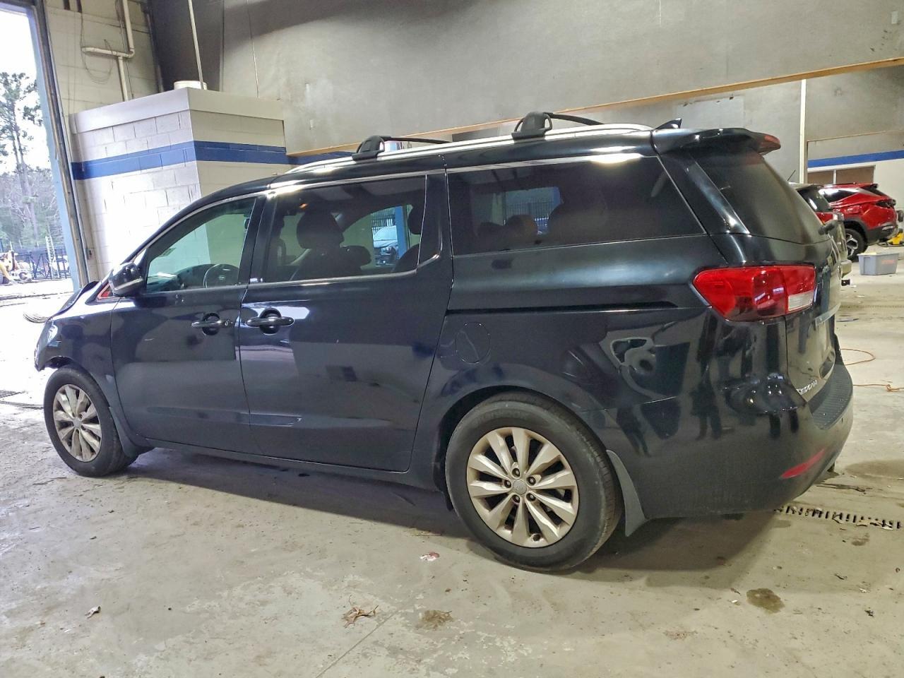 2016 KIA SEDONA