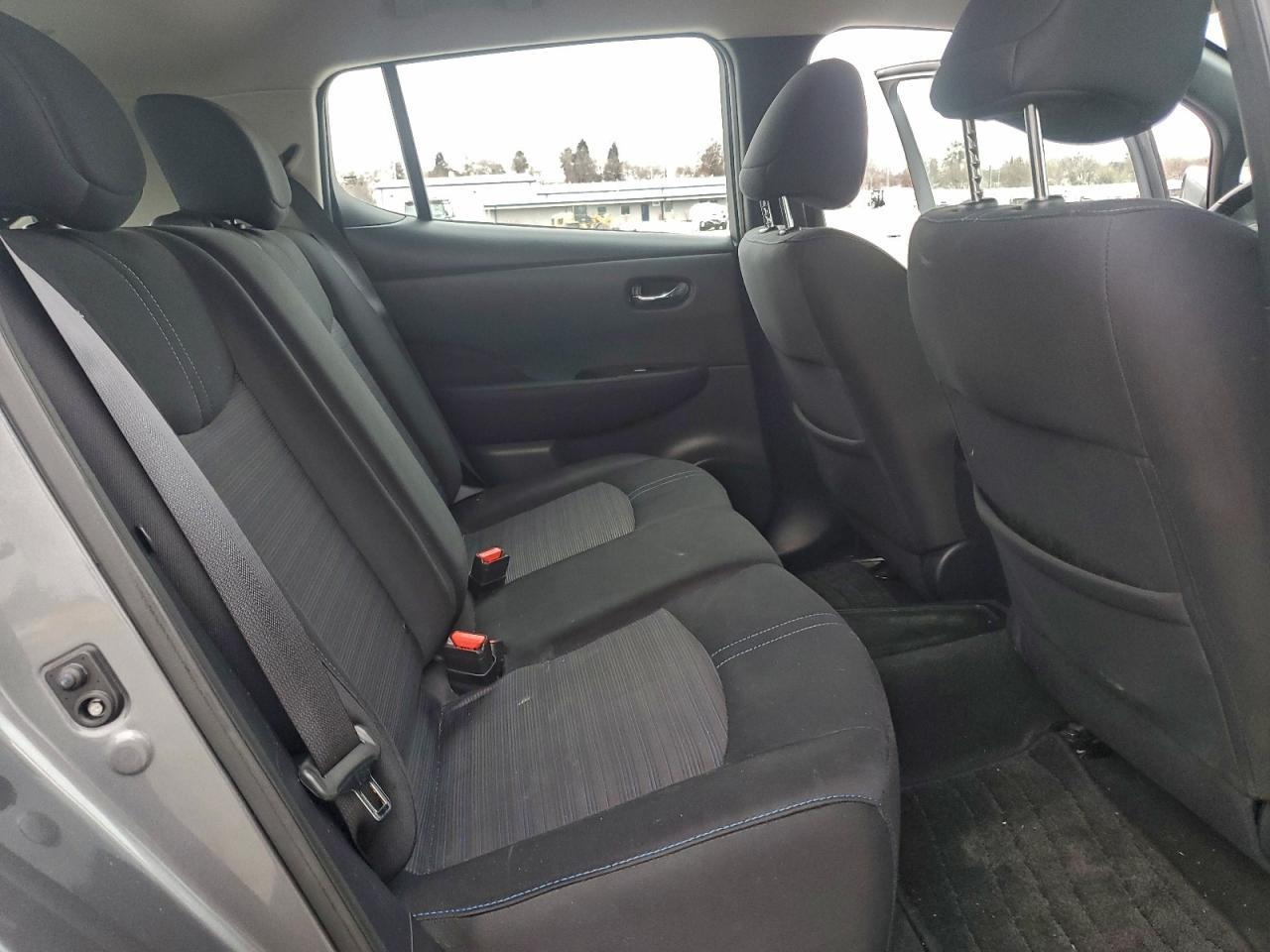 2019 NISSAN LEAF