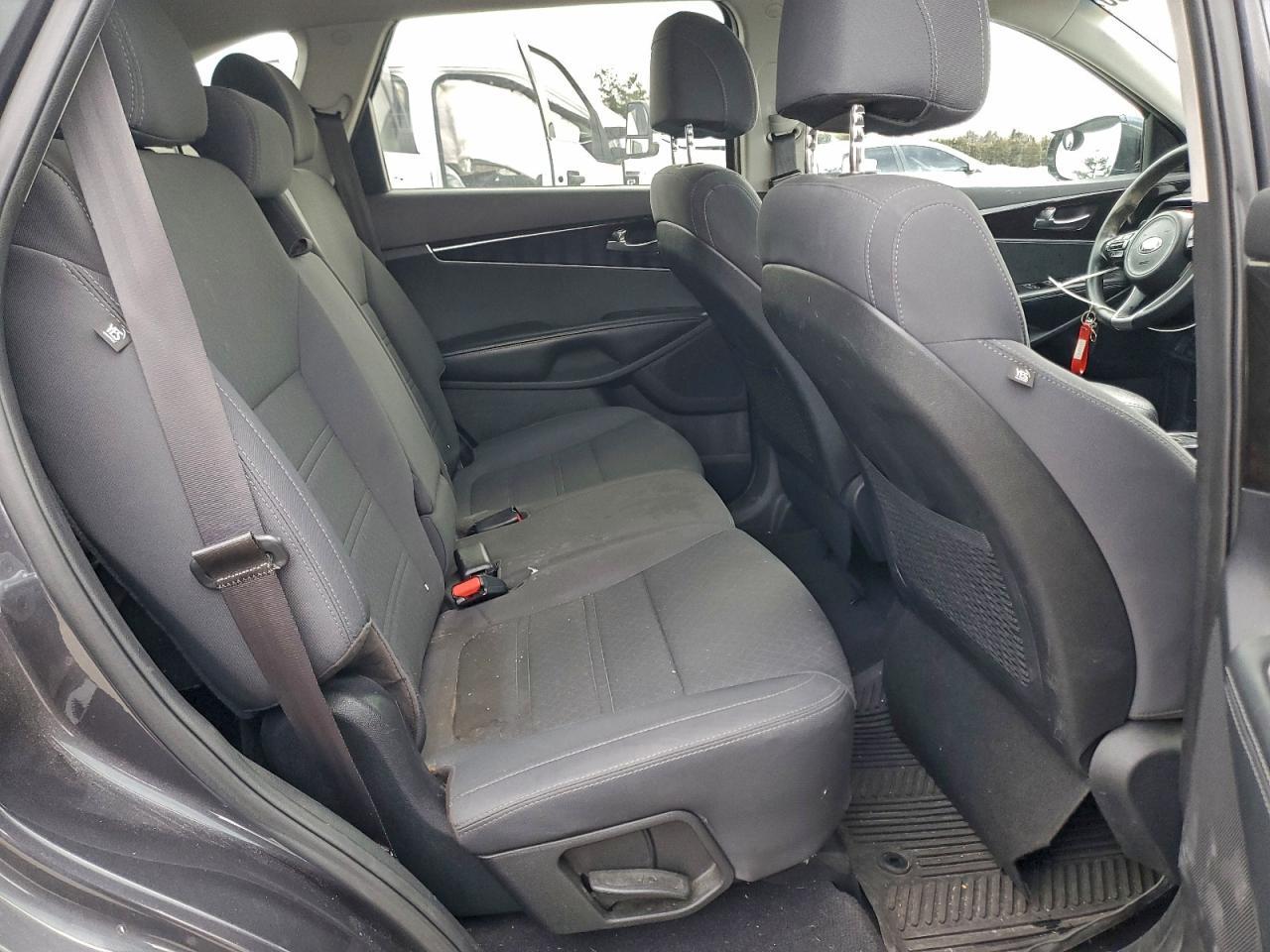 2017 KIA SORENTO