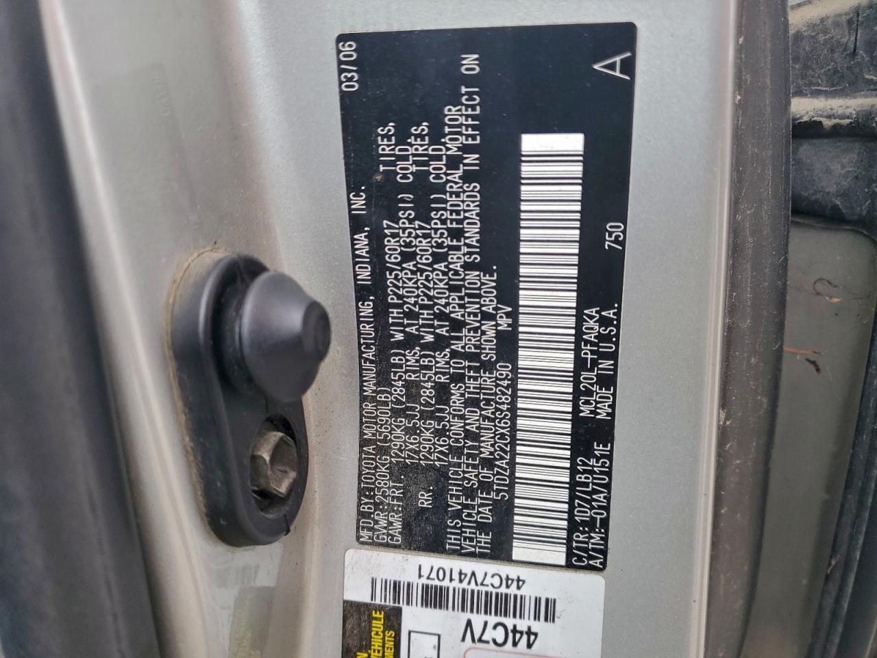 2006 TOYOTA SIENNA