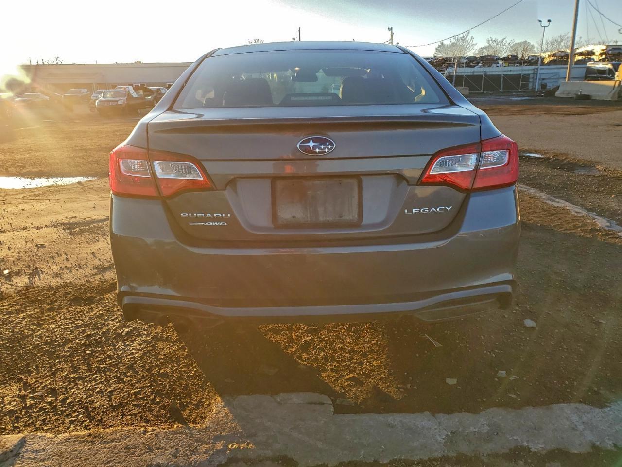 2018 SUBARU Legacy