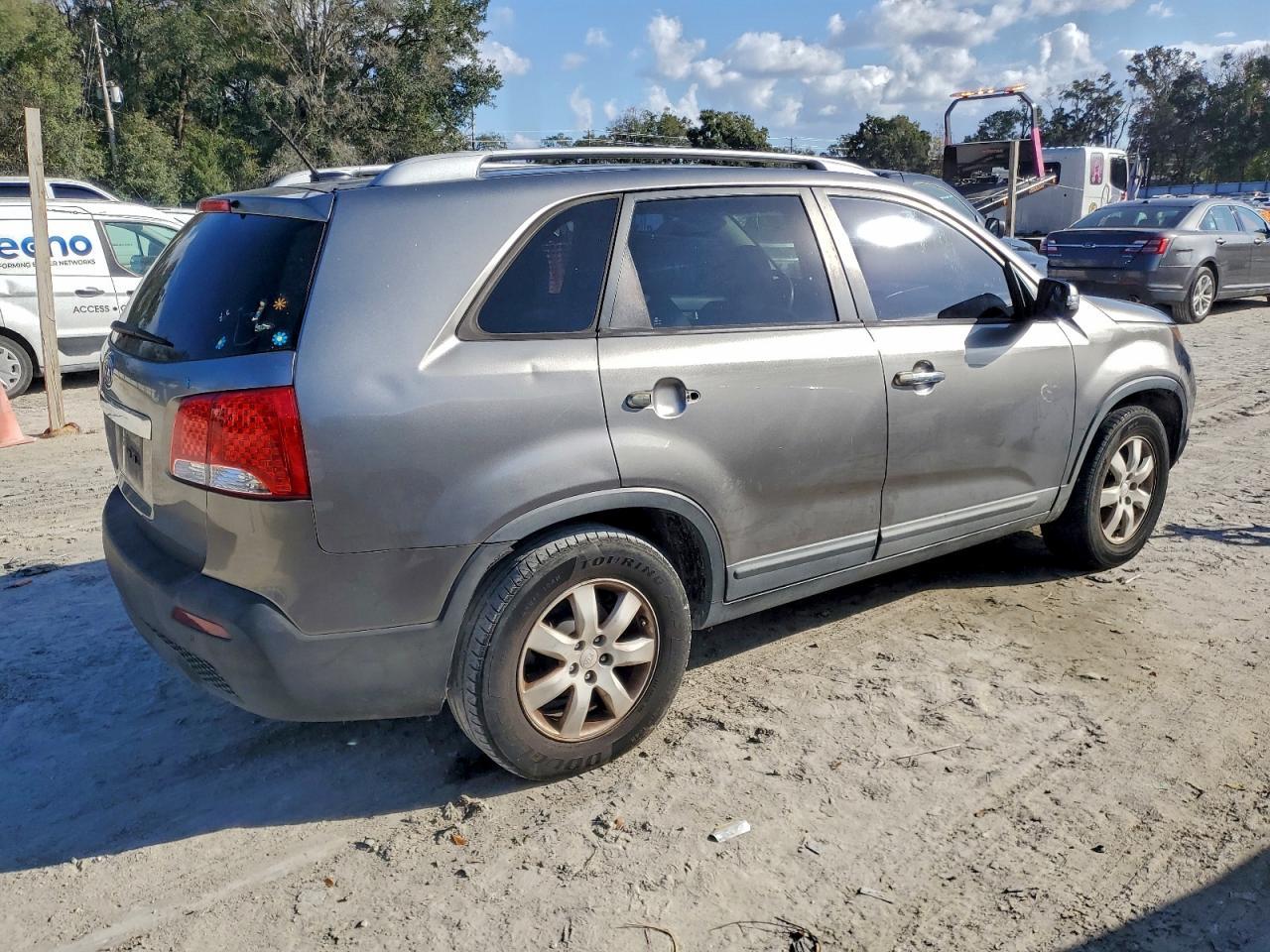 2012 KIA SORENTO