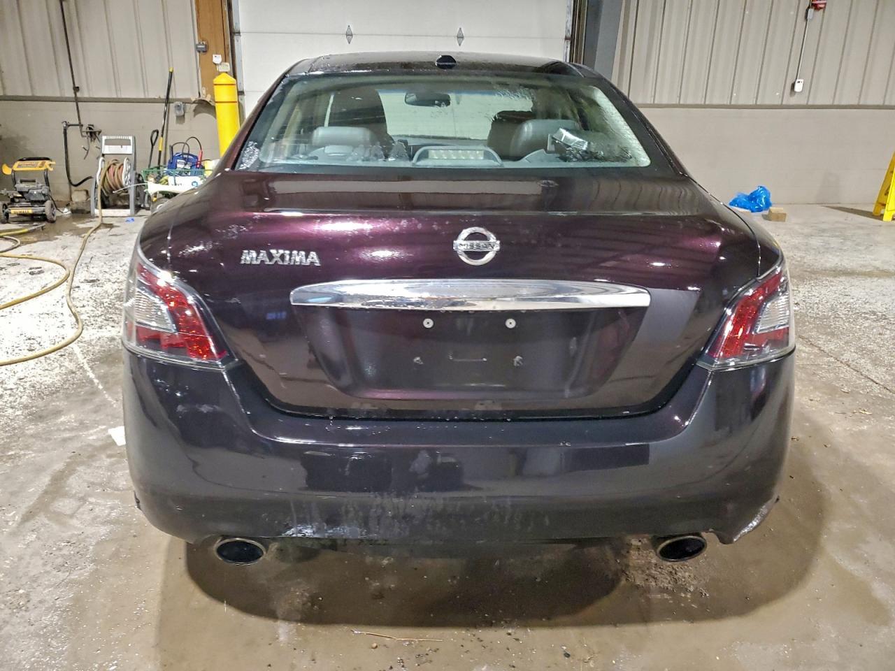 2014 NISSAN Maxima