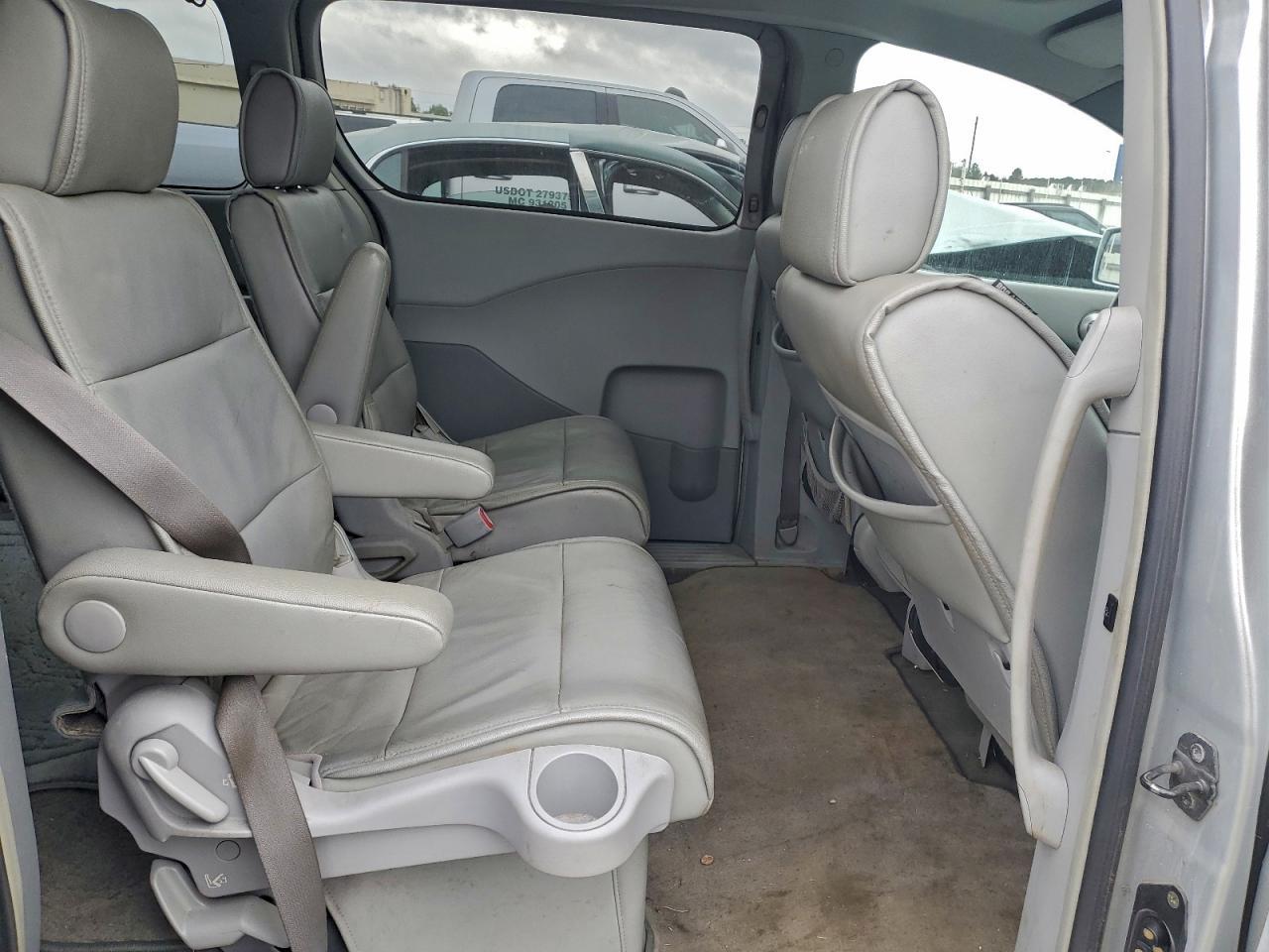 2006 NISSAN Quest