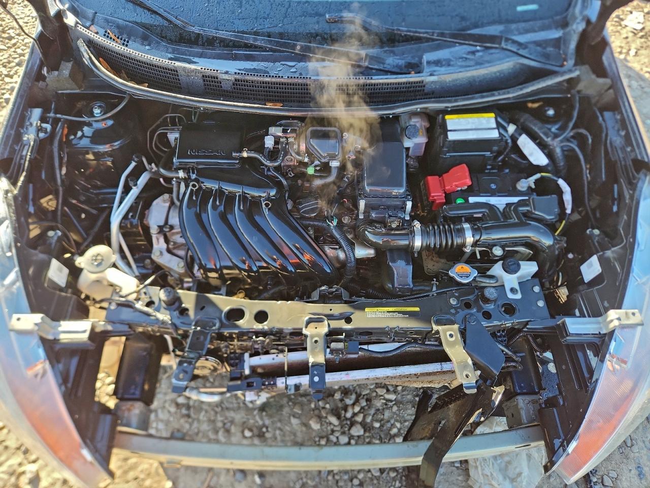 2015 NISSAN VERSA