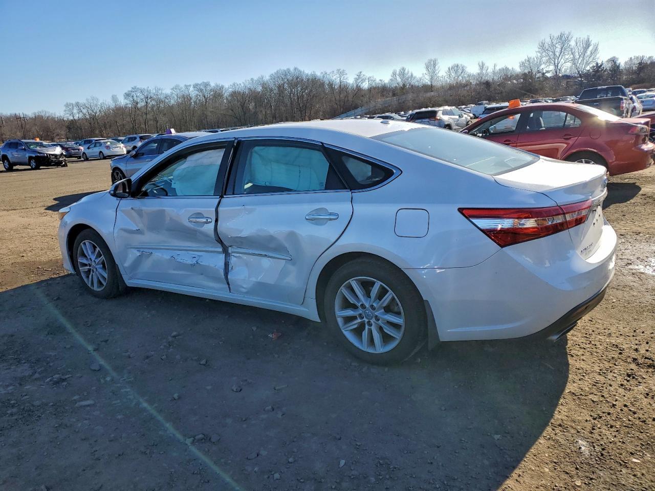 2015 TOYOTA Avalon
