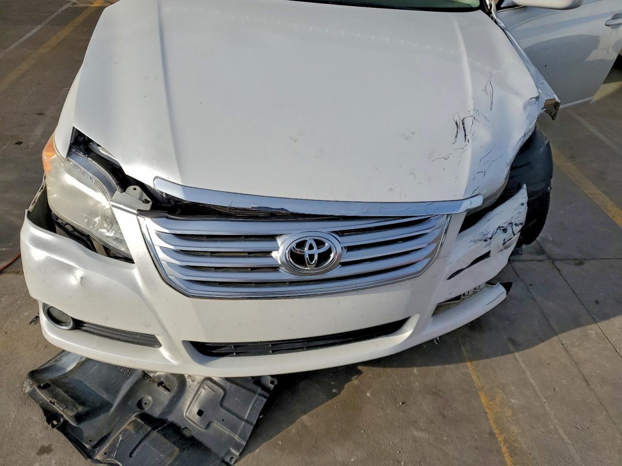 2009 TOYOTA Avalon