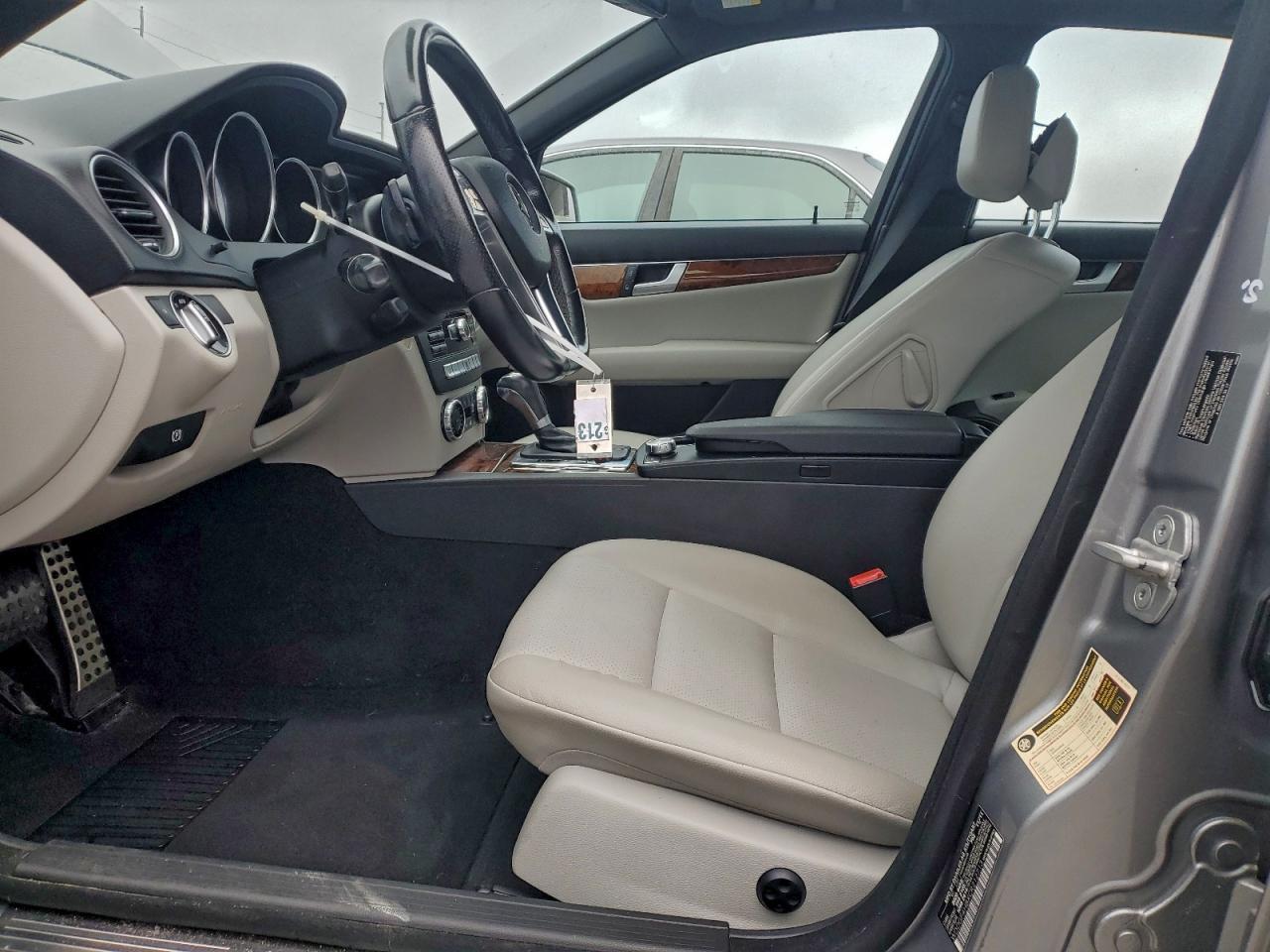 2012 MERCEDES-BENZ C-CLASS