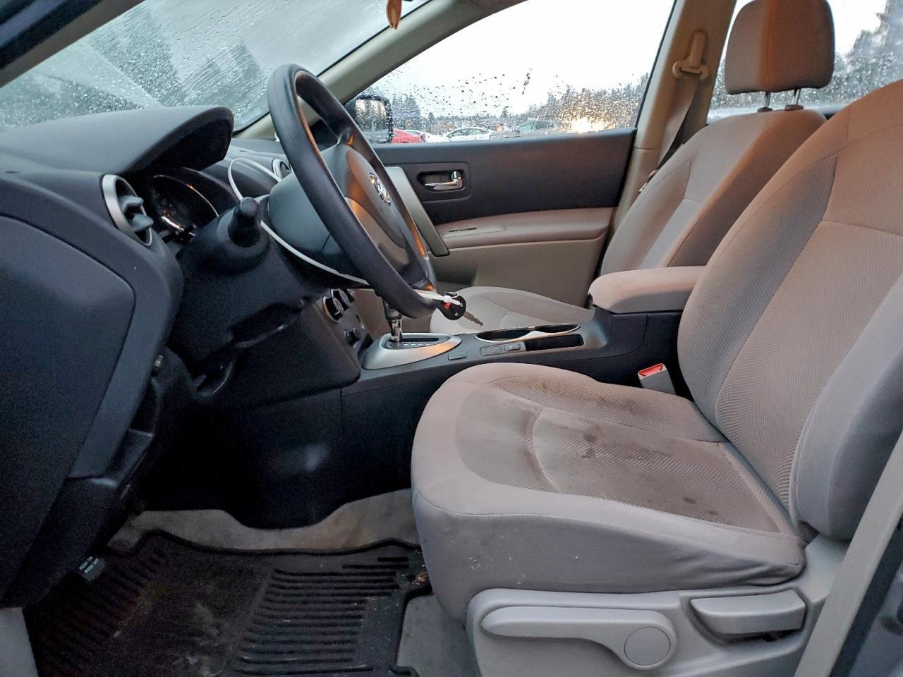 2014 NISSAN ROGUE