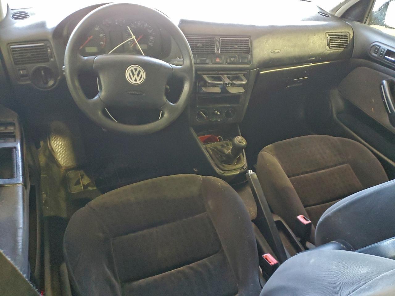 2002 VOLKSWAGEN GOLF