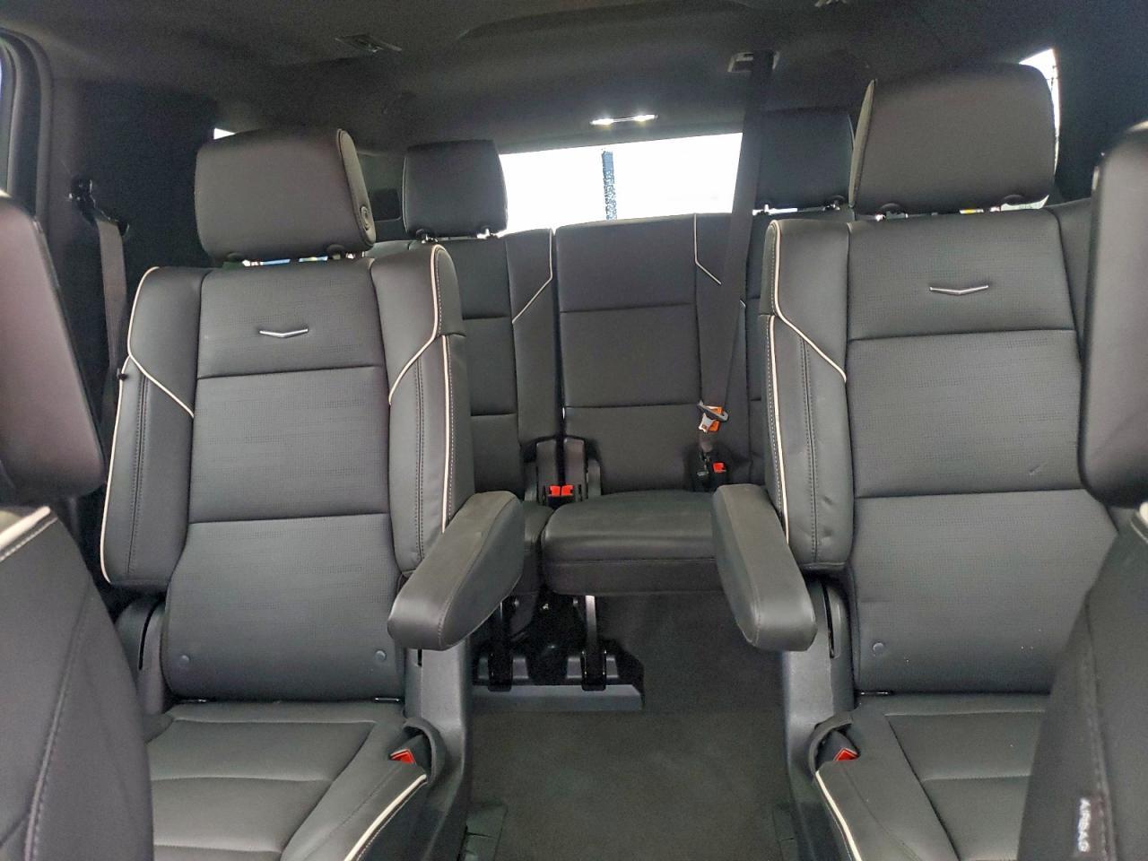 2024 CADILLAC Escalade ESV