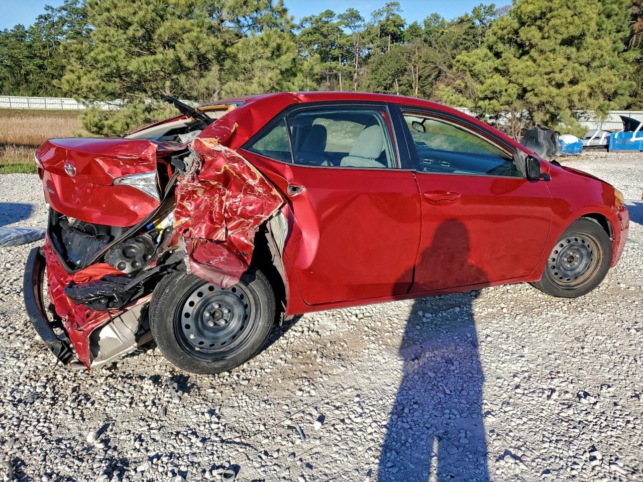 2015 TOYOTA COROLLA