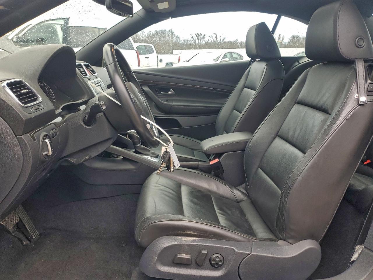 2013 VOLKSWAGEN EOS