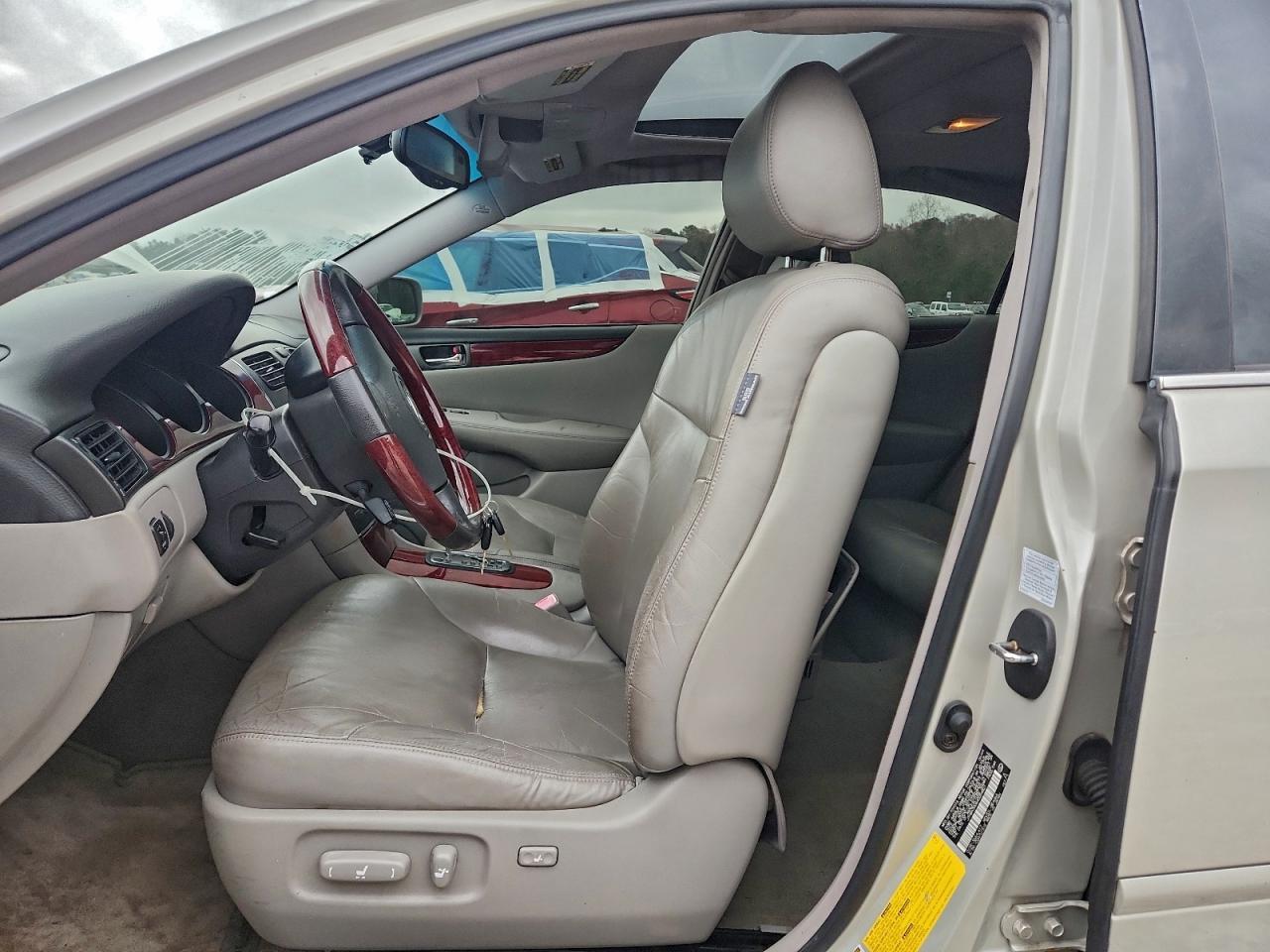 2004 LEXUS ES 330