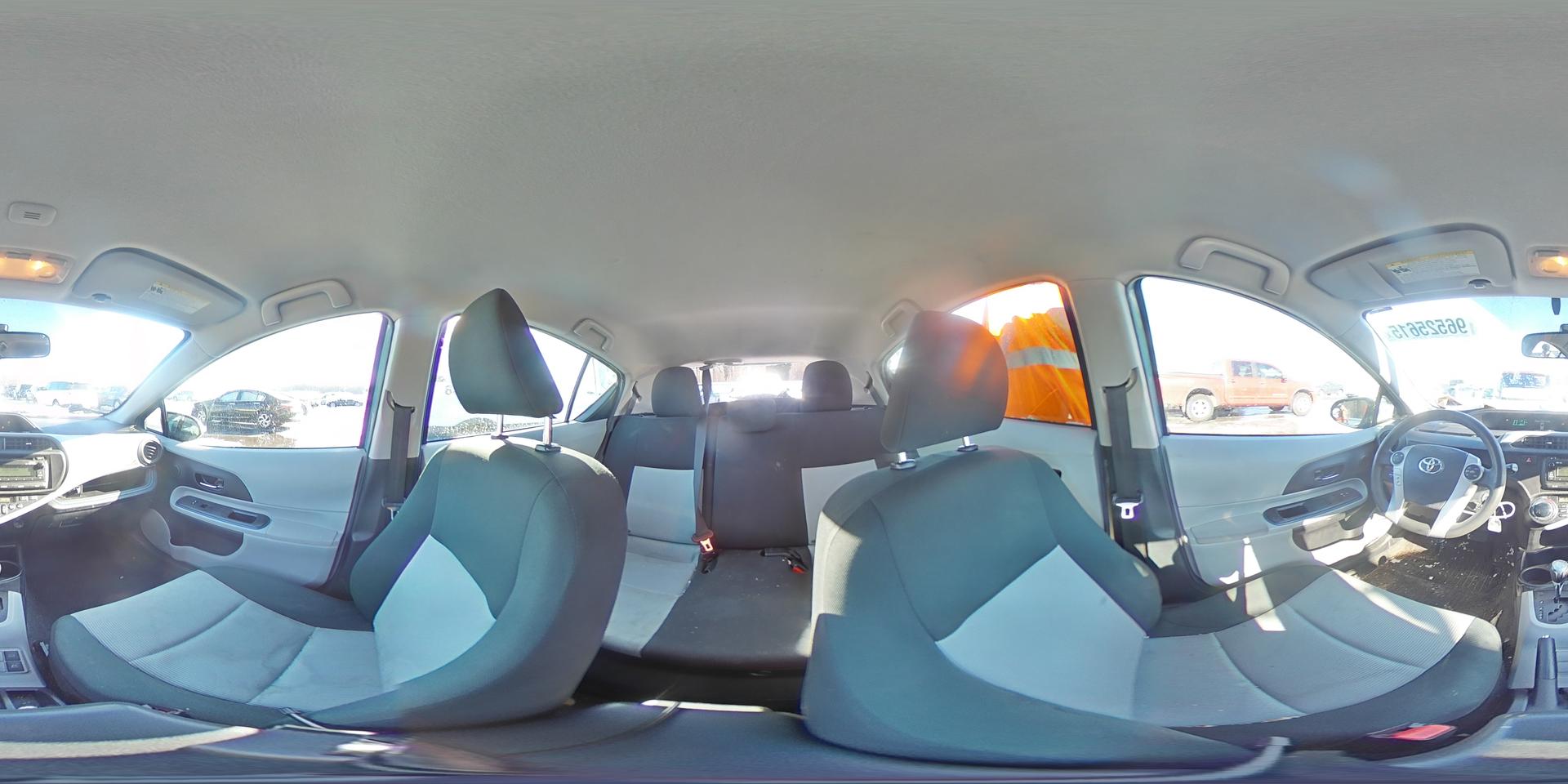 2012 TOYOTA Prius c