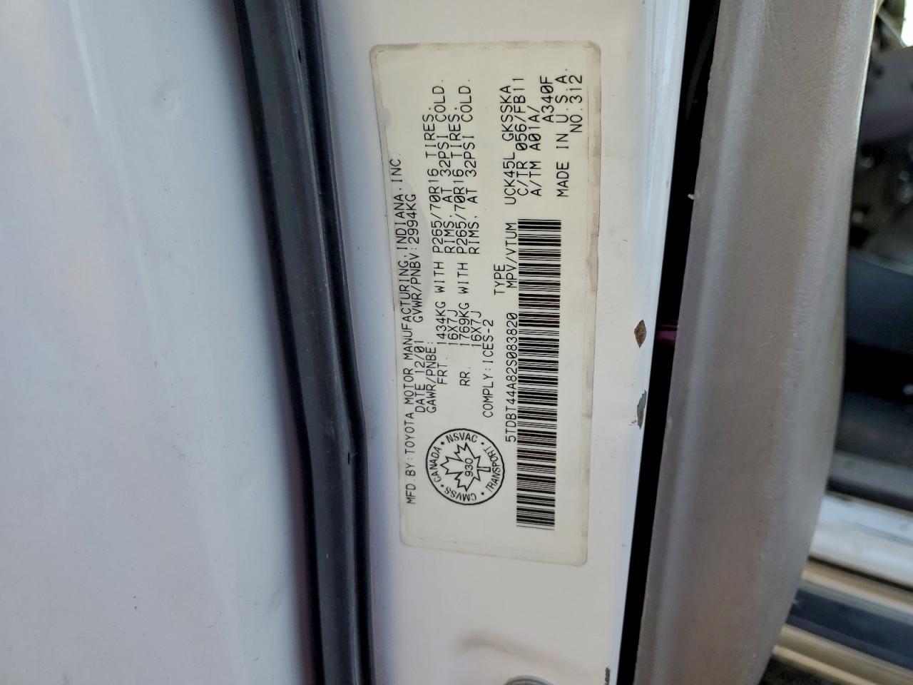 2002 TOYOTA Sequoia