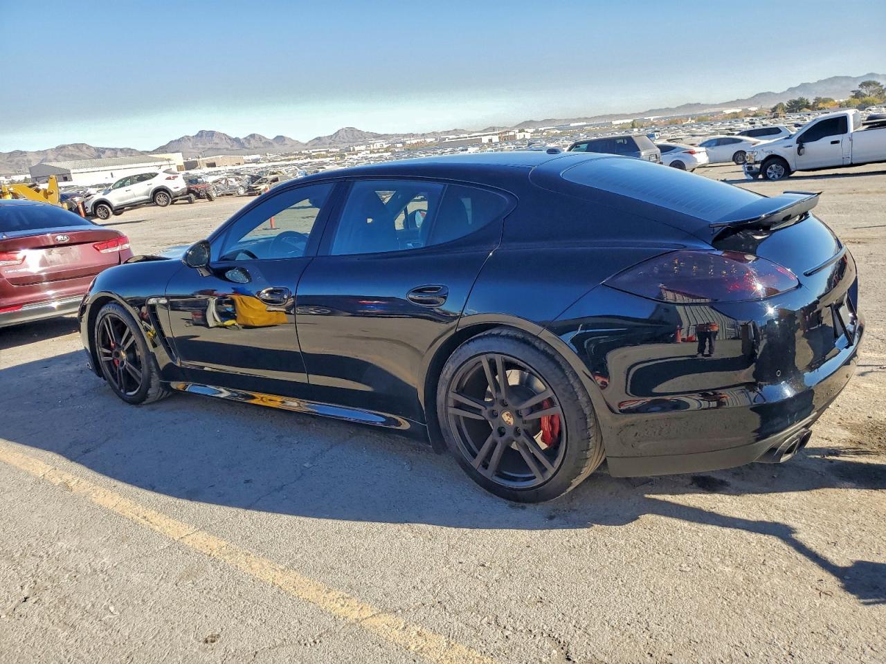 2013 PORSCHE Panamera