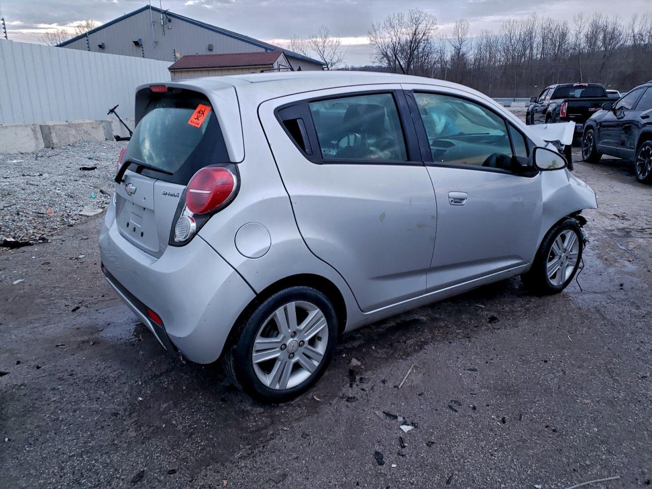 2015 CHEVROLET Spark