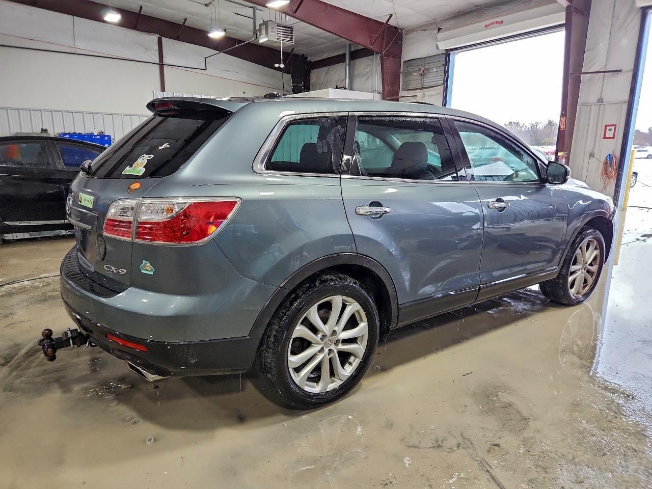 2011 MAZDA CX-9