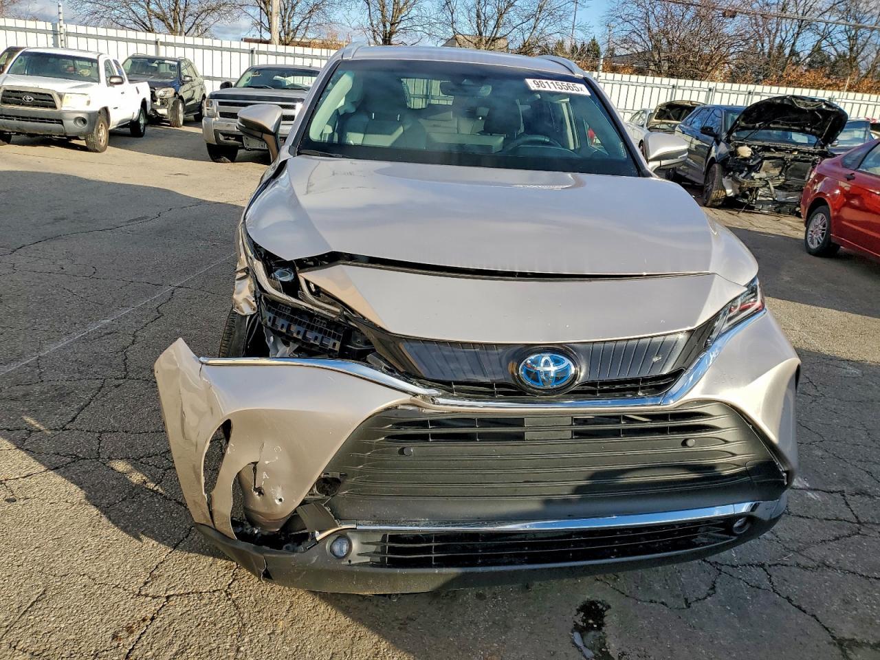 2023 TOYOTA VENZA