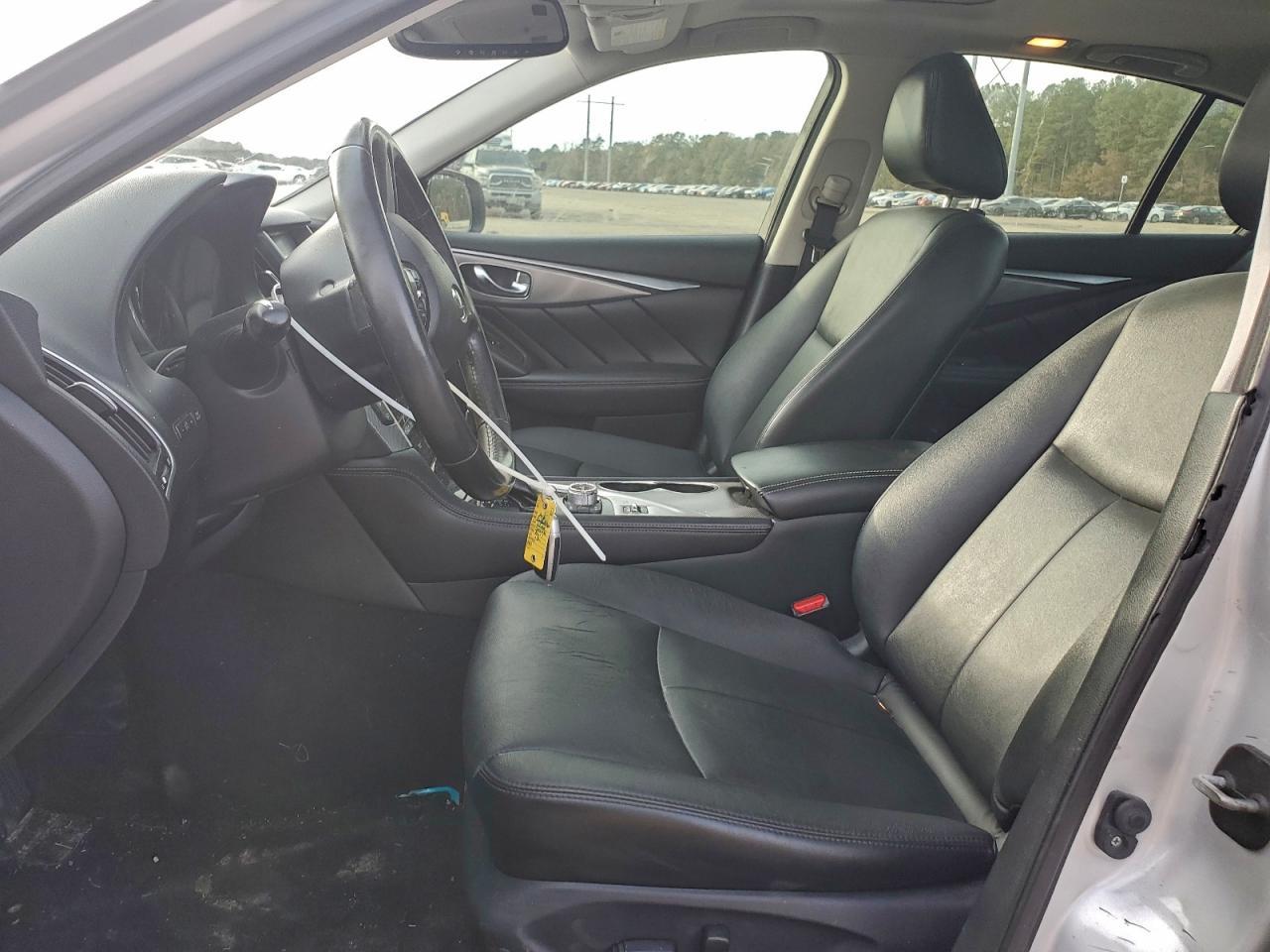 2016 INFINITI Q50