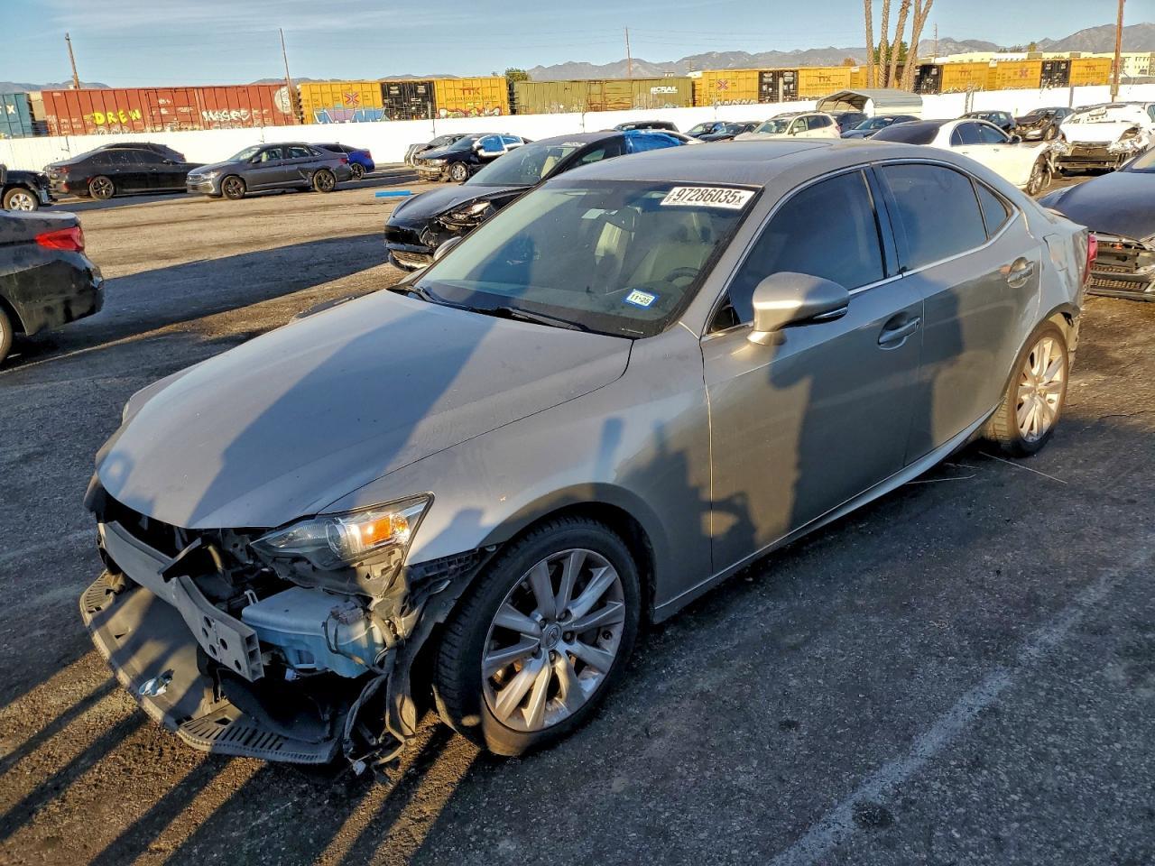 2016 LEXUS IS 200t