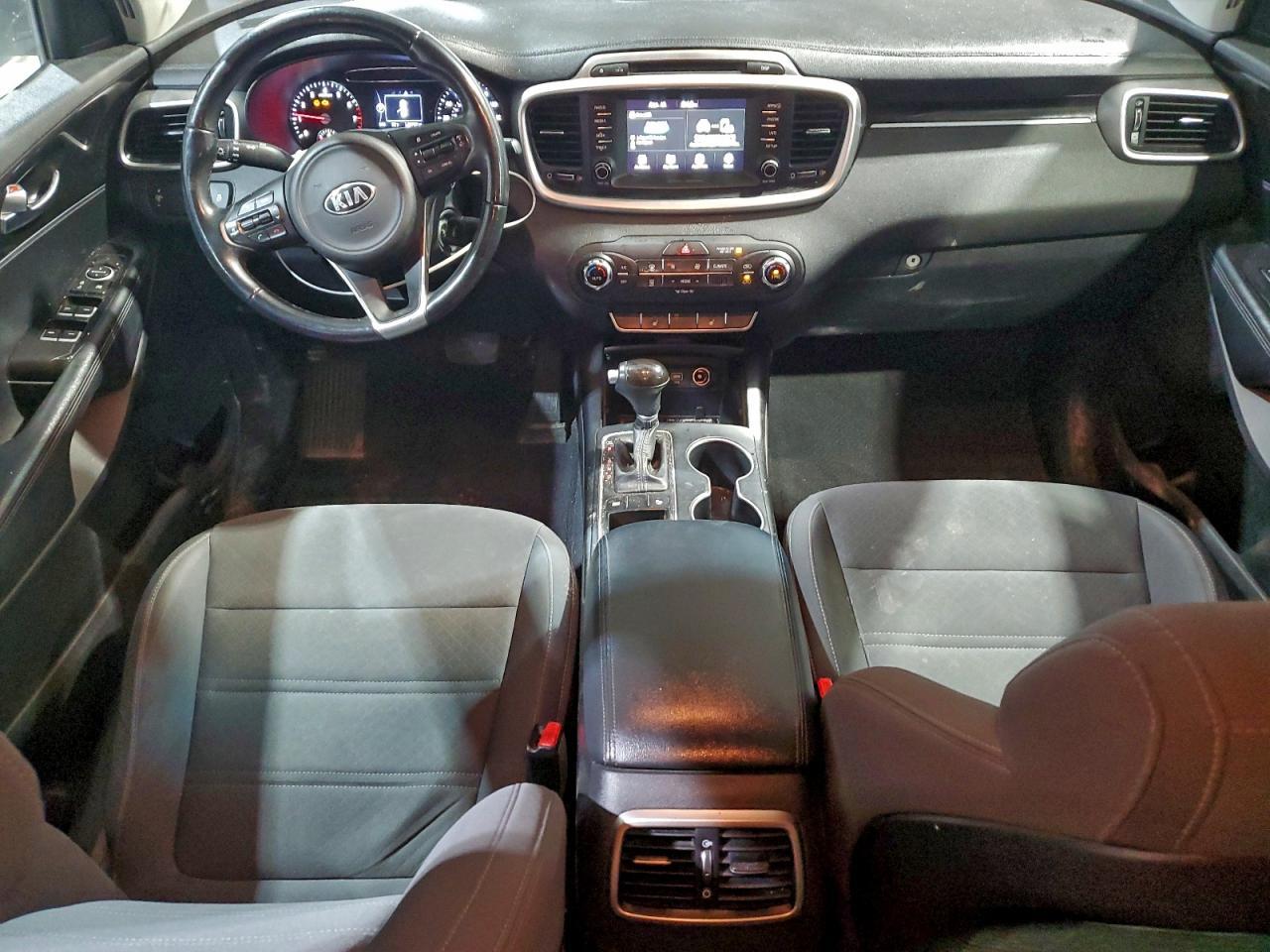 2017 KIA SORENTO