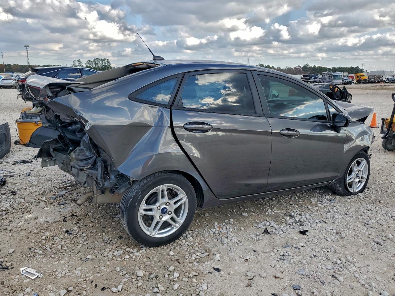 2019 FORD Fiesta