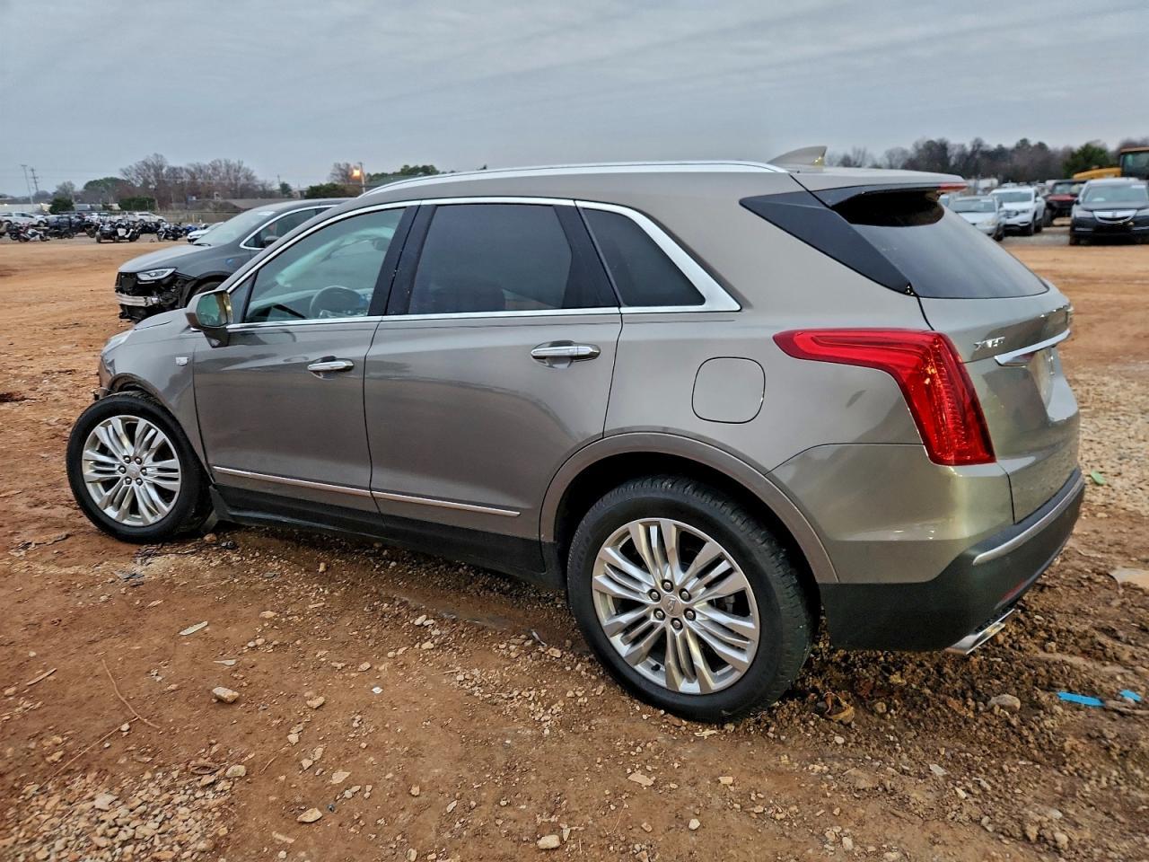 2018 CADILLAC XT5