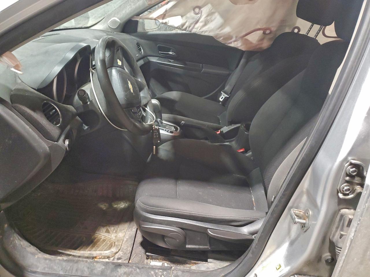 2011 CHEVROLET CRUZE