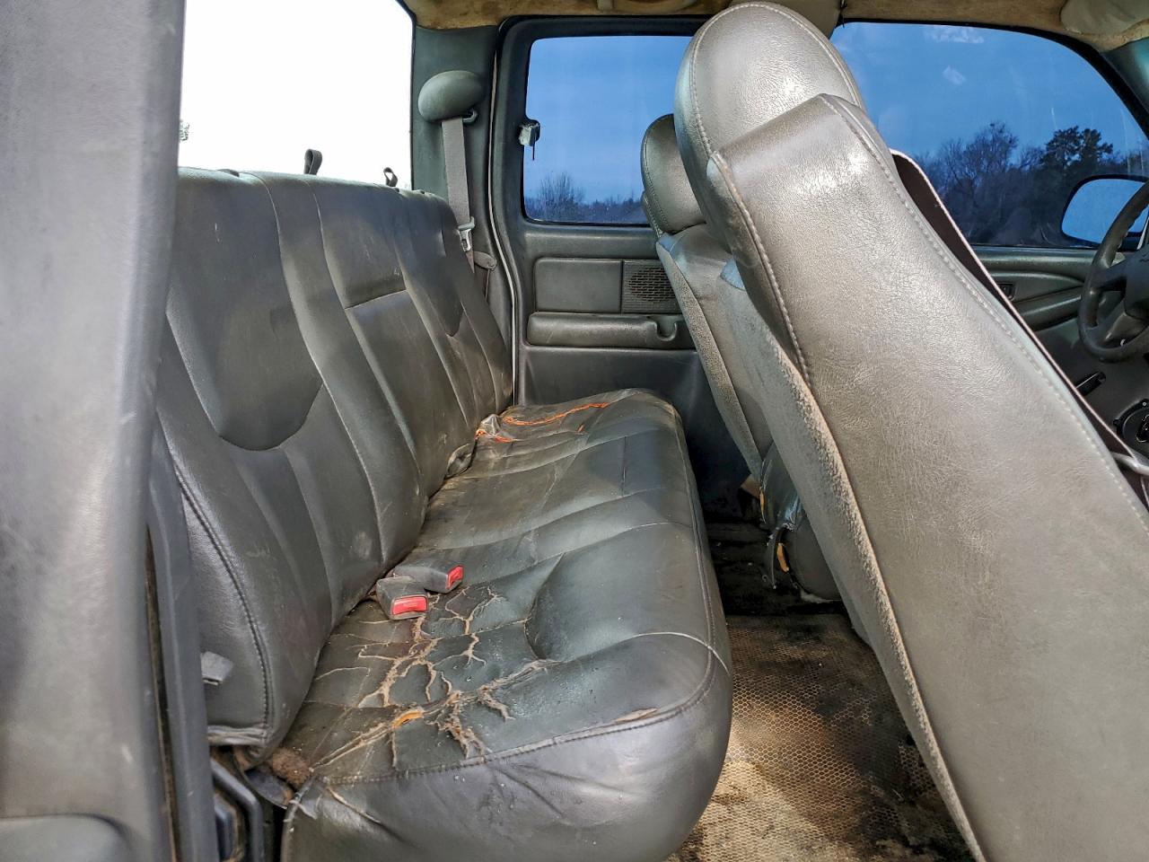 2004 CHEVROLET Silverado 2500