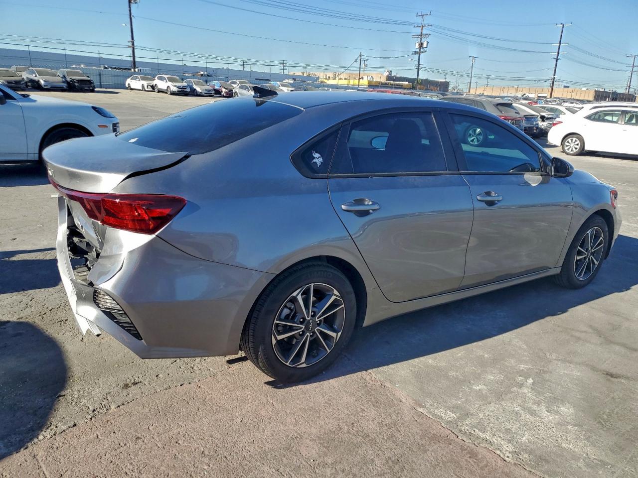 2023 KIA FORTE