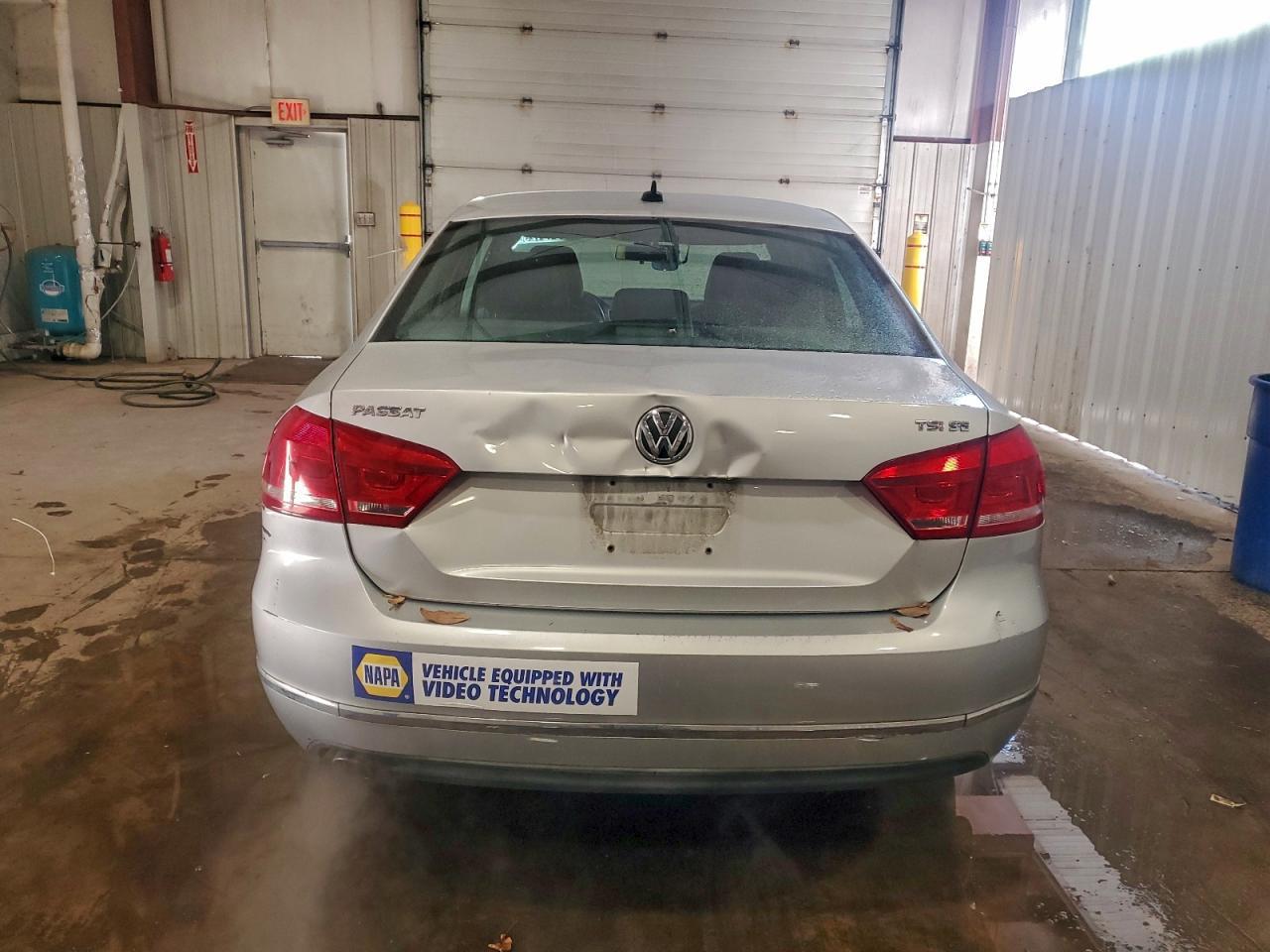 2015 VOLKSWAGEN Passat