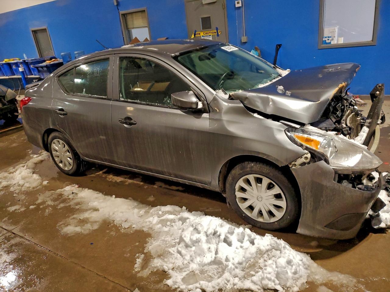 2019 NISSAN VERSA