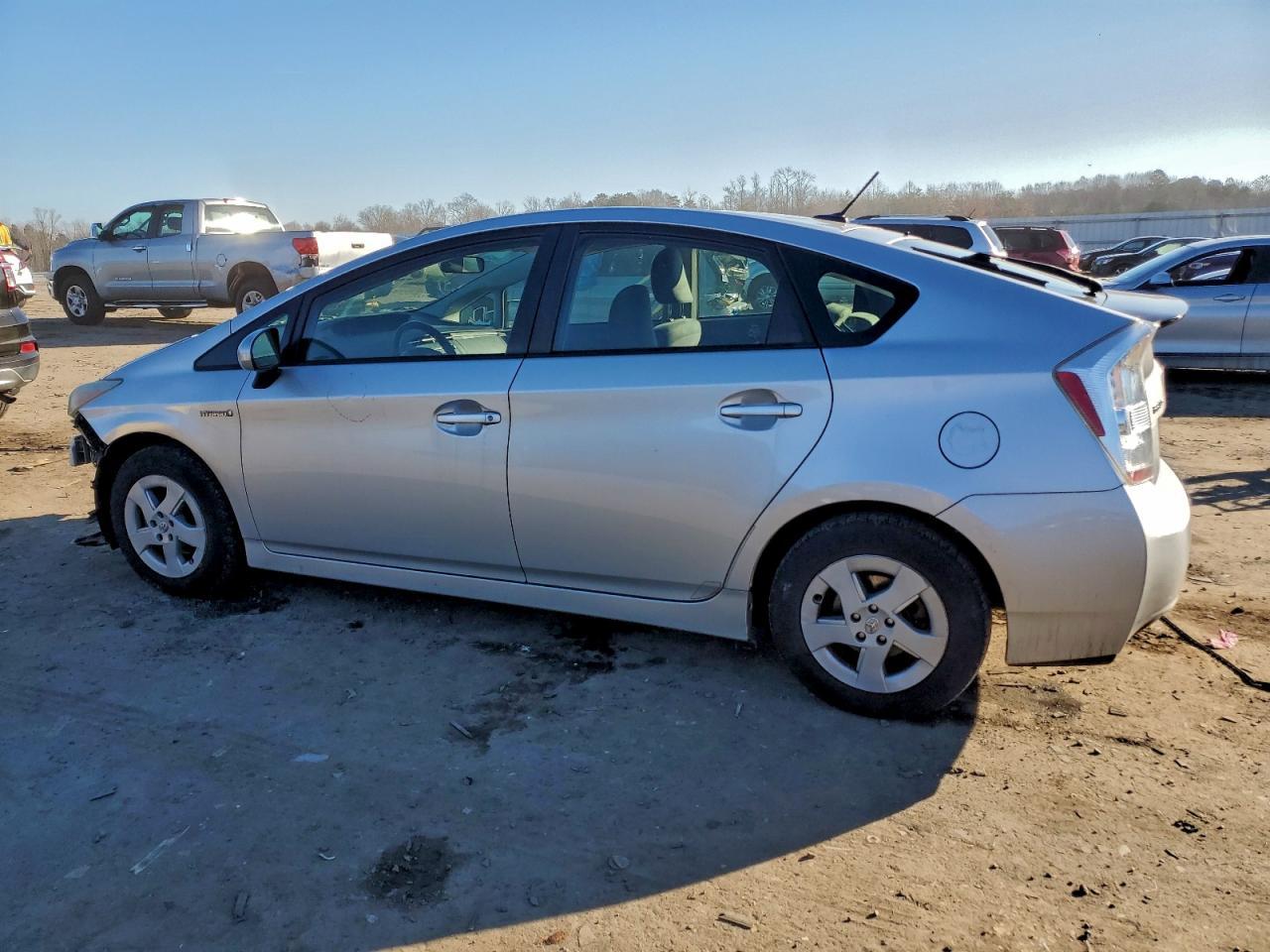 2011 TOYOTA PRIUS