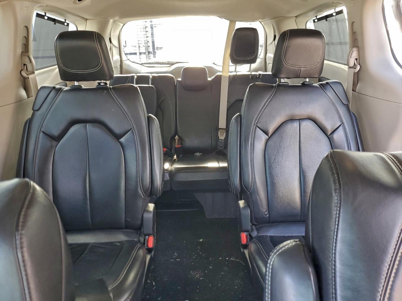 2022 CHRYSLER Pacifica